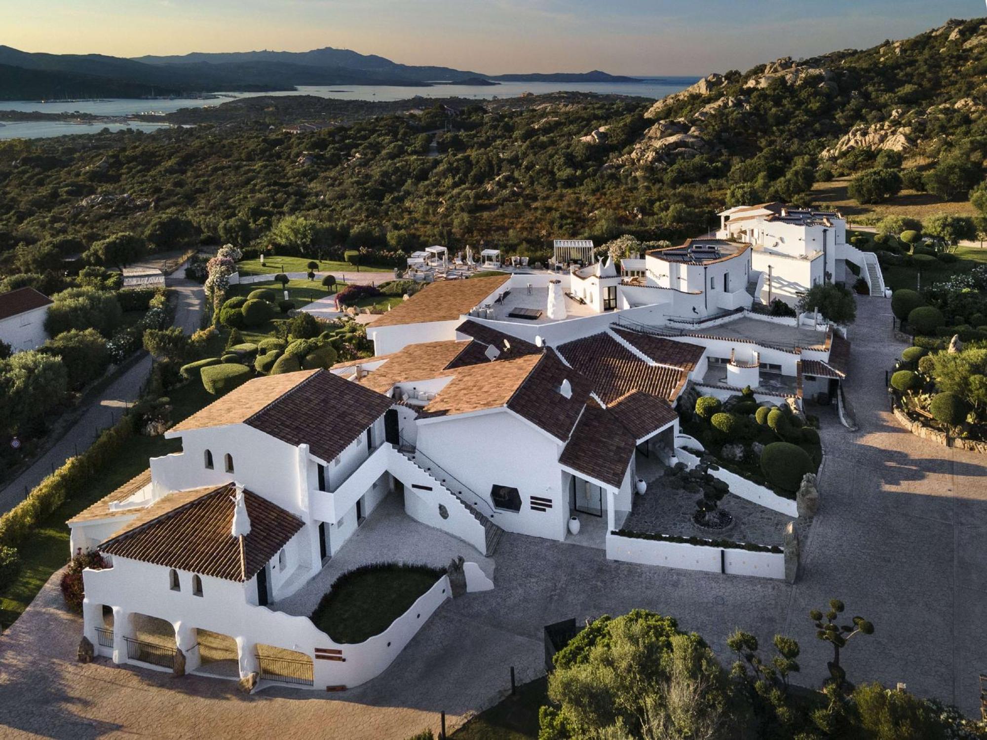 Hotel Sulia House Porto Rotondo, Curio Collection By Hilton Zewnętrze zdjęcie